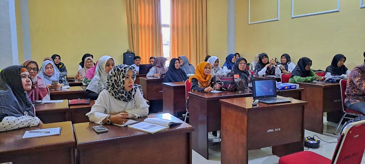 Read more about the article Guru SMAN 2 Banda Aceh Mengikuti Diklat Pengintegrasian Pendidikan Karakter Guru Tingkat SMA/SMK