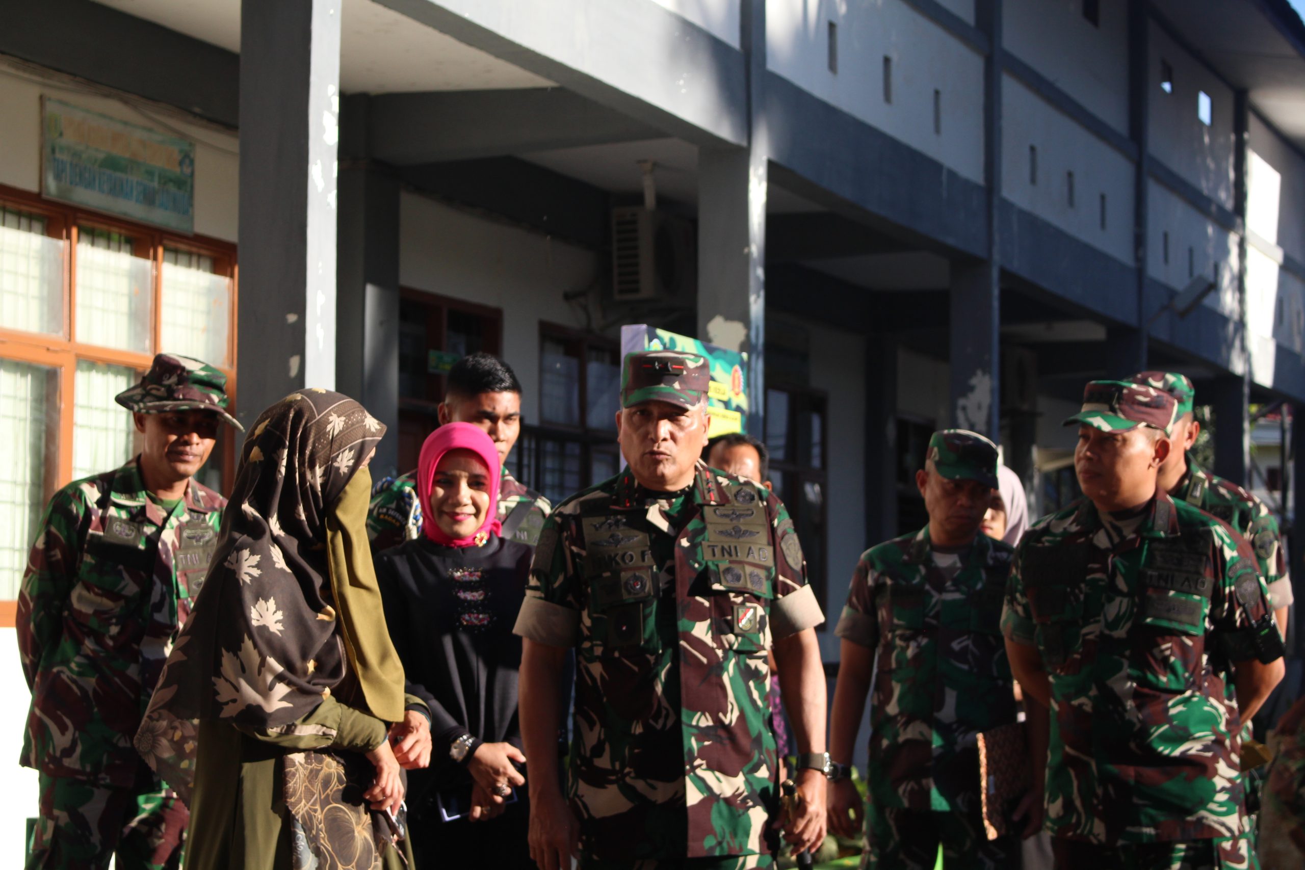 Read more about the article Pangdam Iskandar Muda Tinjau Pembangunan Panggung Siswa dan Gedung Alumni di SMAN 2 Banda Aceh