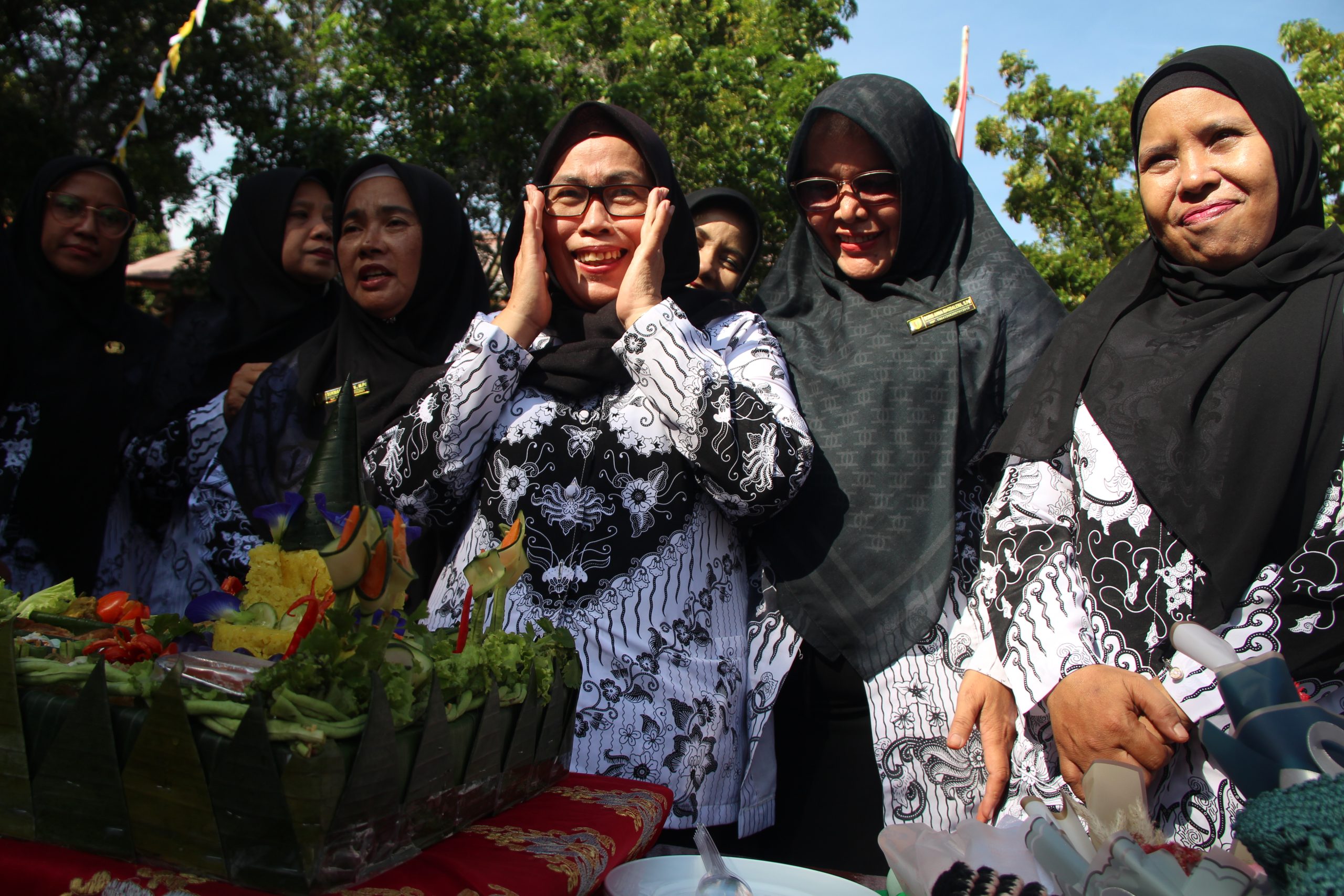 Read more about the article Meriahnya Perayaan Hari Guru Nasional ke-79 di SMAN 2 Banda Aceh