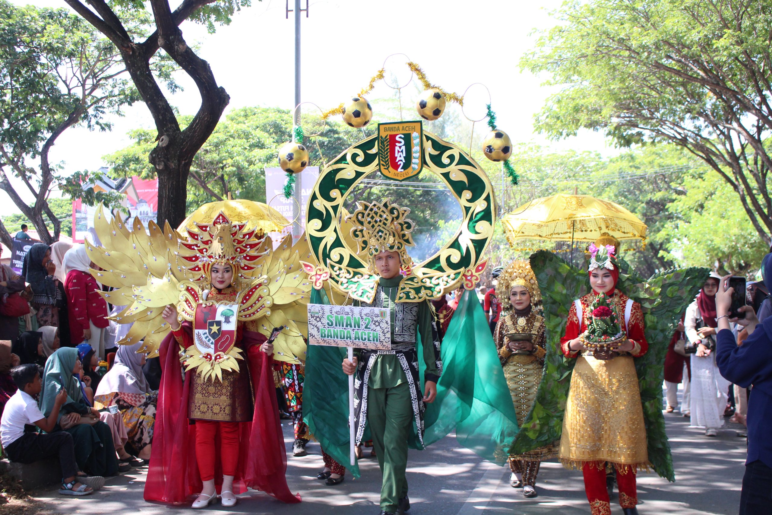 Read more about the article SMA Negeri 2 Banda Aceh Meriahkan Pawai Budaya HUT ke-80 RI