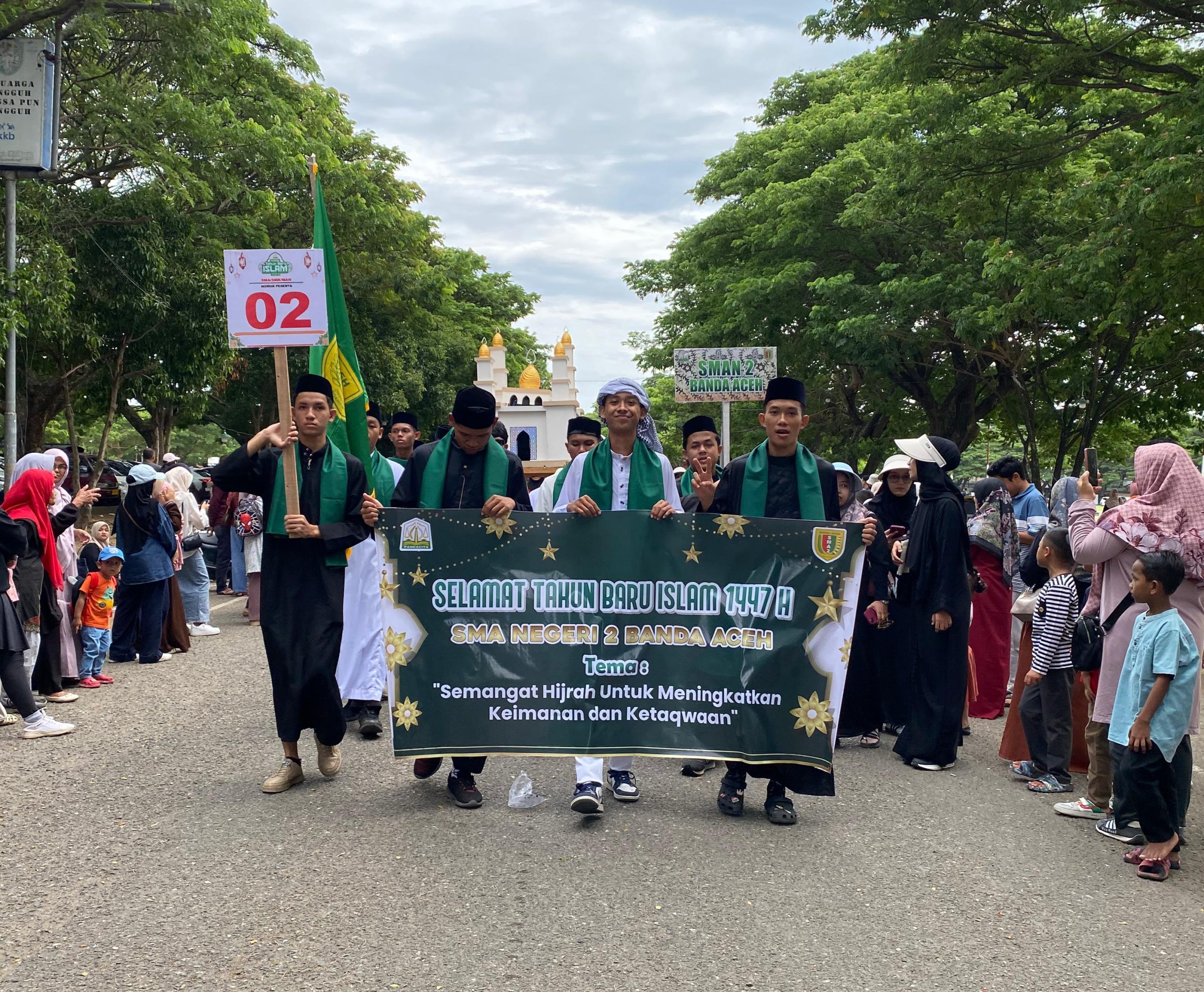 Read more about the article SMA Negeri 2 Banda Aceh Ikut Meriahkan Pawai Tahun Baru Islam 1447 H